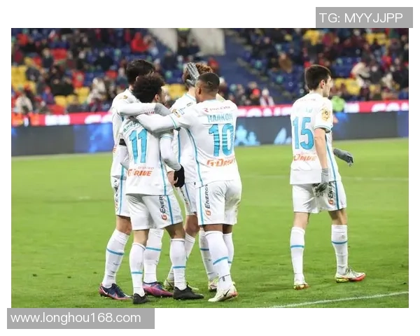 罗斯托夫主场迎战圣彼得堡泽全力争胜展现球队实力与斗志